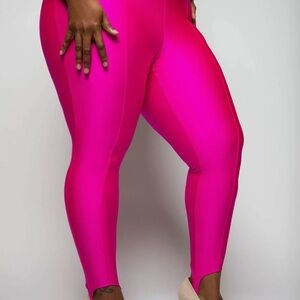 Good American Hot Pink Leggings